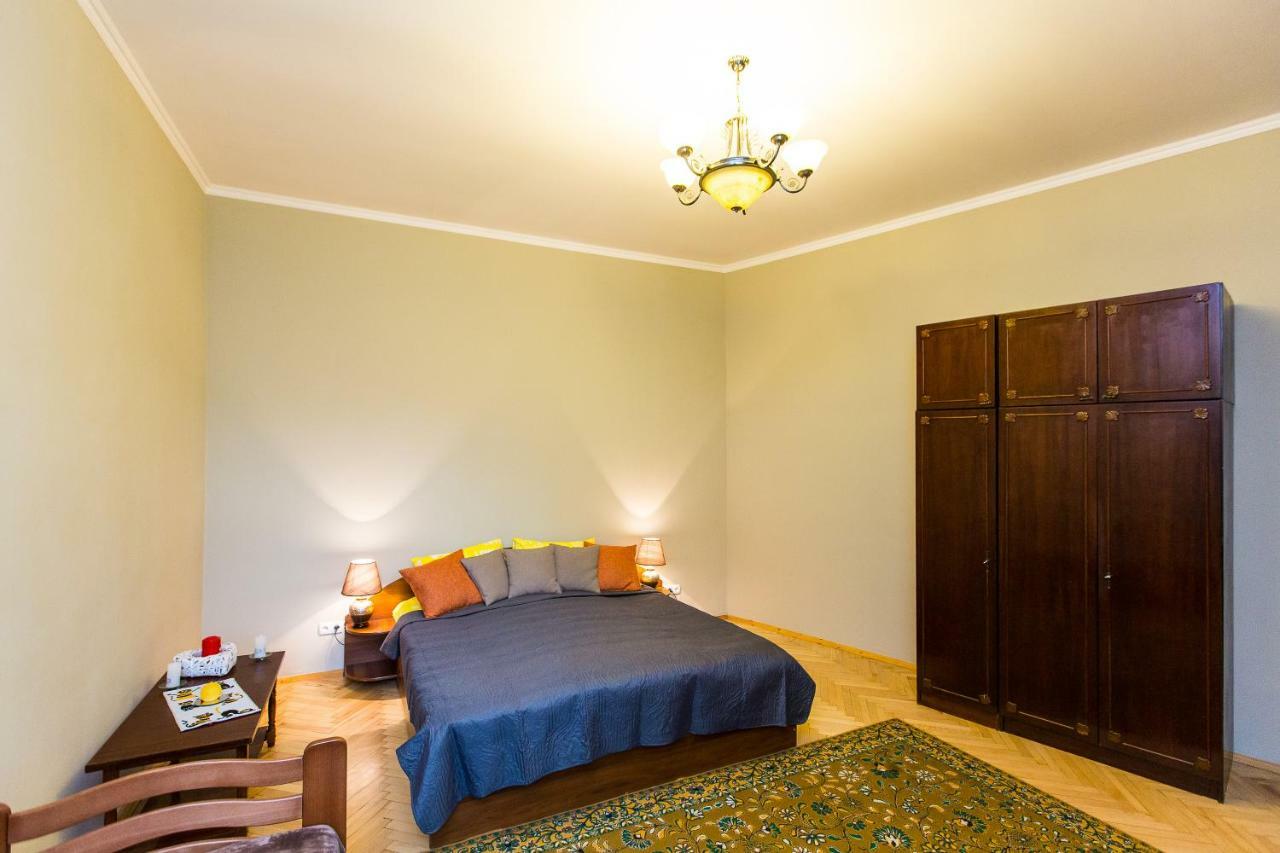 Apartments On Sholom Aleichem Та Ще Варіант Поруч Leopoli Esterno foto