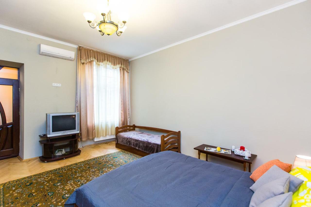 Apartments On Sholom Aleichem Та Ще Варіант Поруч Leopoli Esterno foto